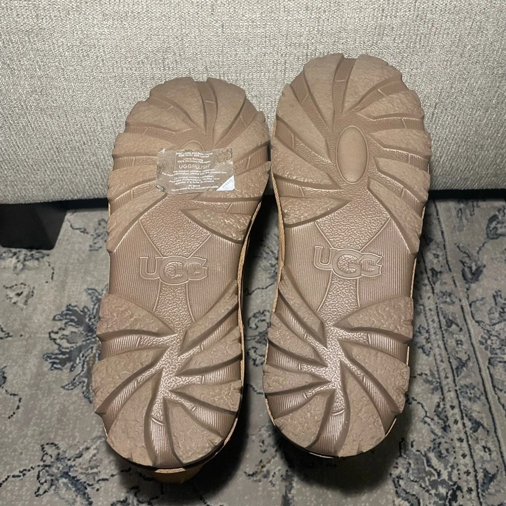 UGG Essential Bootie Chestnut